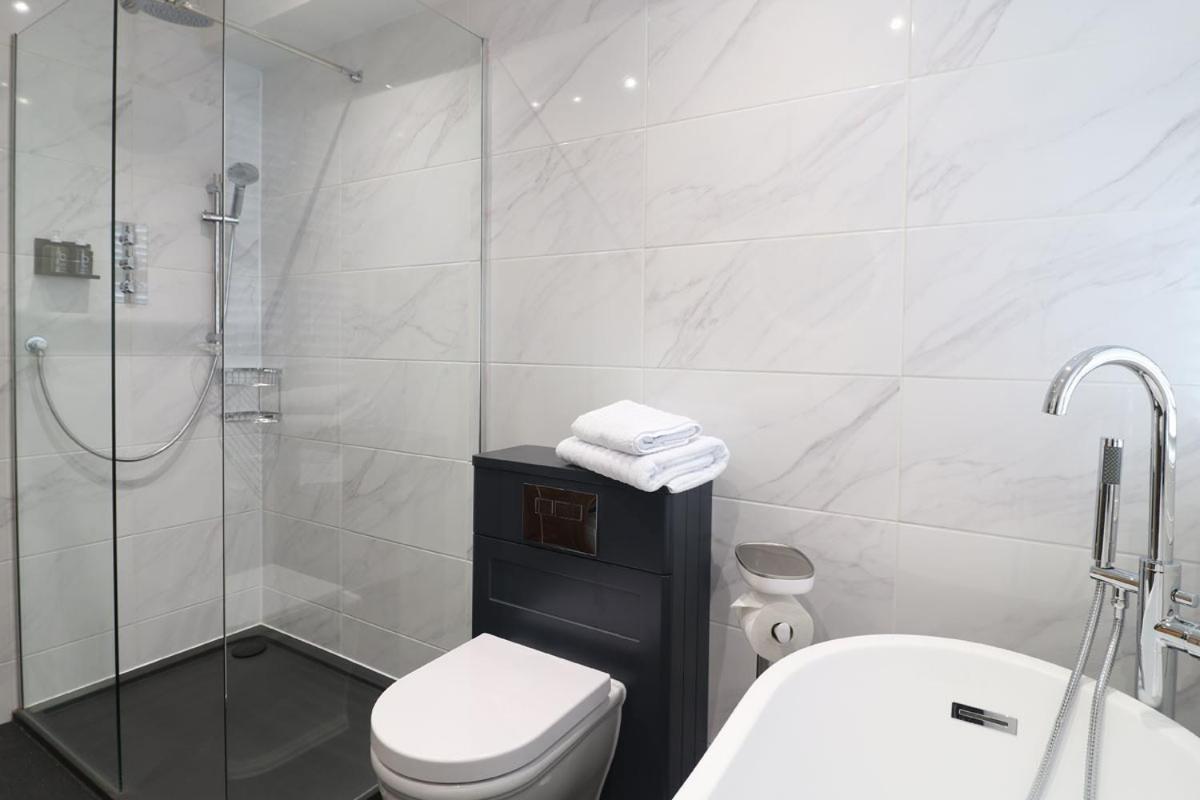 Ashbourne Luxury Suites Exterior foto